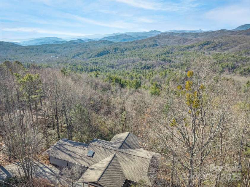 101 Ruffed Grouse Road, Brevard, NC 28712.  MLS# CAR4330338, YatesRealty ID 10050. 