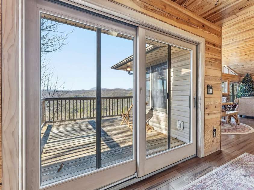 101 Ruffed Grouse Road, Brevard, NC 28712.  MLS# CAR4330338, YatesRealty ID 10050. 