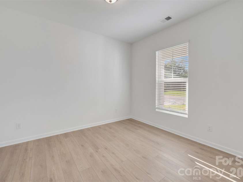 1358 Fremont Drive, Wingate, NC 28174.  MLS# CAR4368121, YatesRealty ID 10050. Flex room