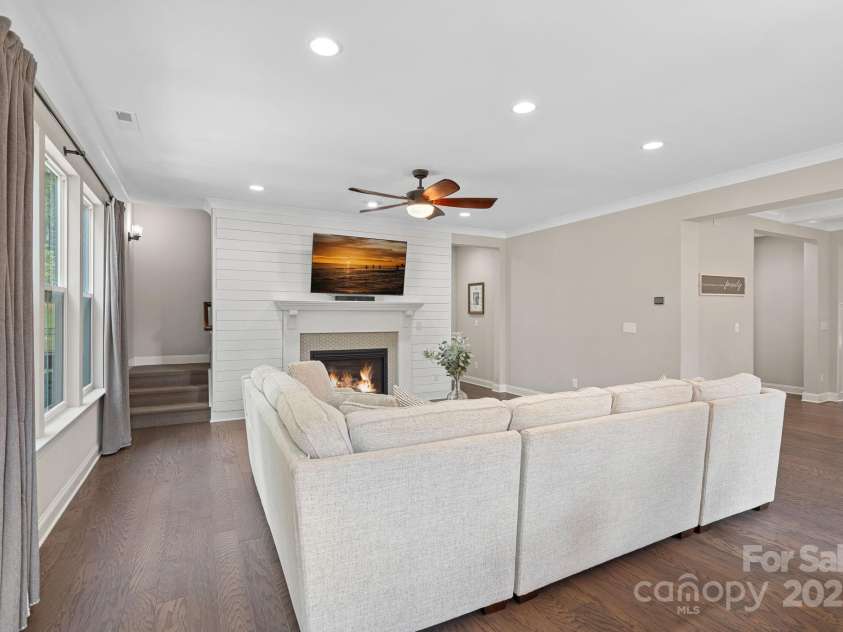 4195 Island Fox Lane, Denver, NC 28037.  MLS# CAR4243299, YatesRealty ID 10051. 