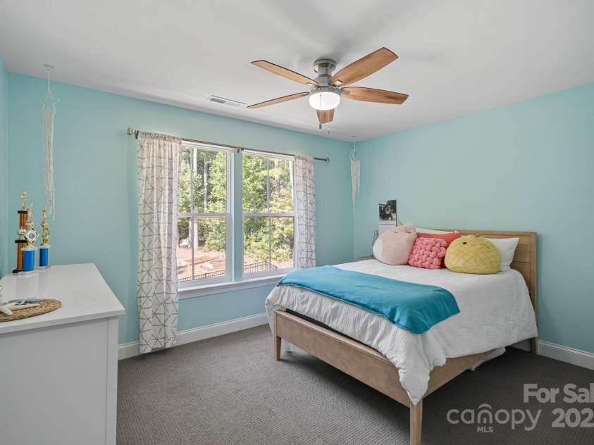 4195 Island Fox Lane, Denver, NC 28037.  MLS# CAR4243299, YatesRealty ID 10051. 