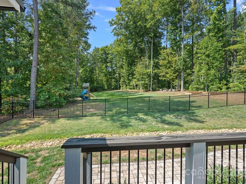 4195 Island Fox Lane, Denver, NC 28037.  MLS# CAR4243299, YatesRealty ID 10051. Spacious fence yard to keep kids and pets safe and close.
