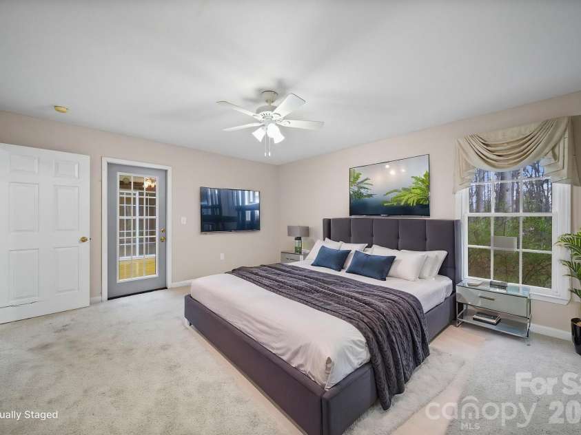 410 Elm Street, Wingate, NC 28174.  MLS# CAR4355431, YatesRealty ID 10052. 