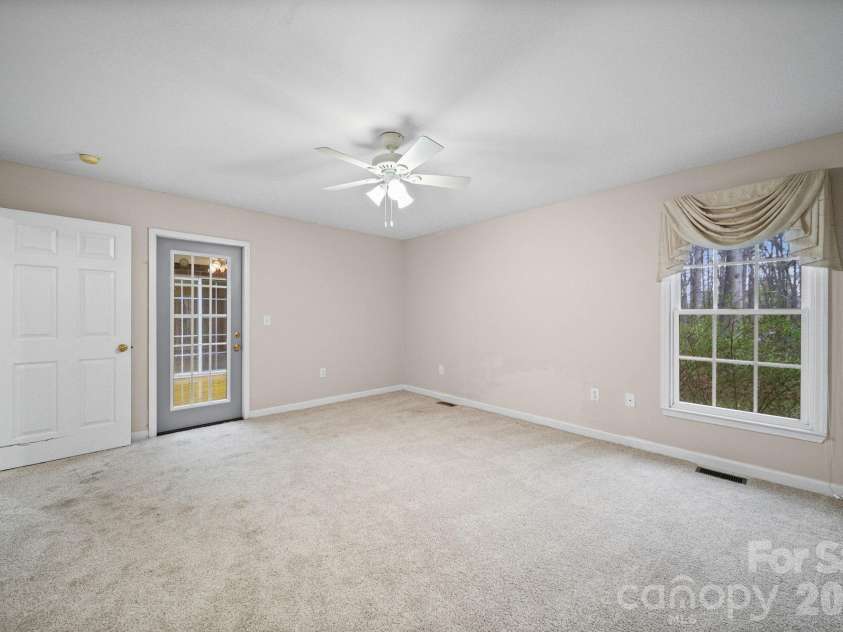 410 Elm Street, Wingate, NC 28174.  MLS# CAR4355431, YatesRealty ID 10052. 