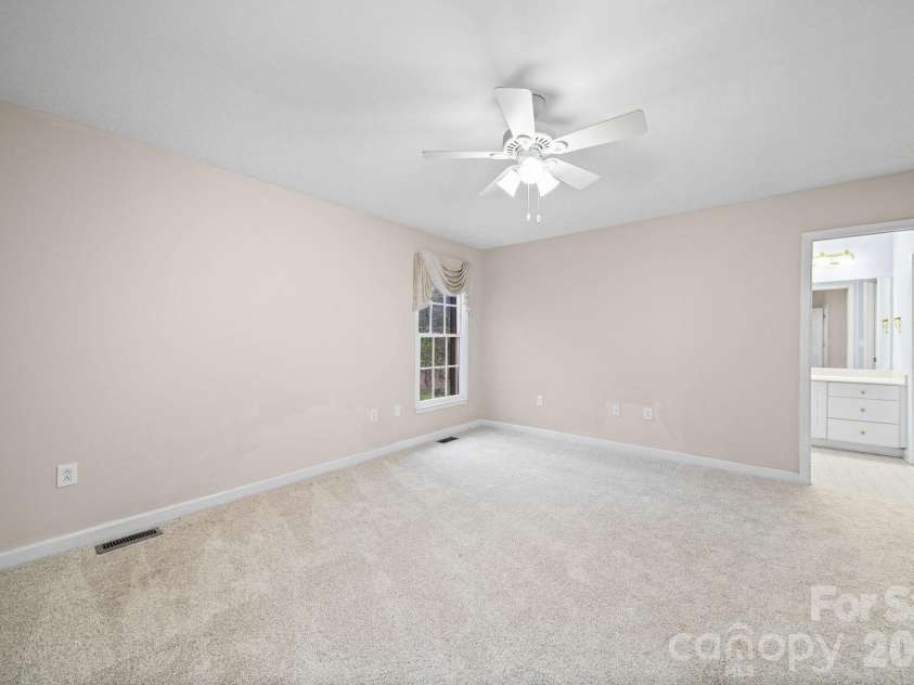 410 Elm Street, Wingate, NC 28174.  MLS# CAR4355431, YatesRealty ID 10052. 
