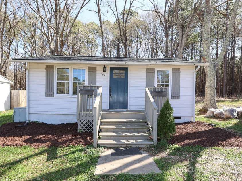 517 Roberts Avenue, York, SC 29745.  MLS# CAR4234730, YatesRealty ID 10052. Exterior Front