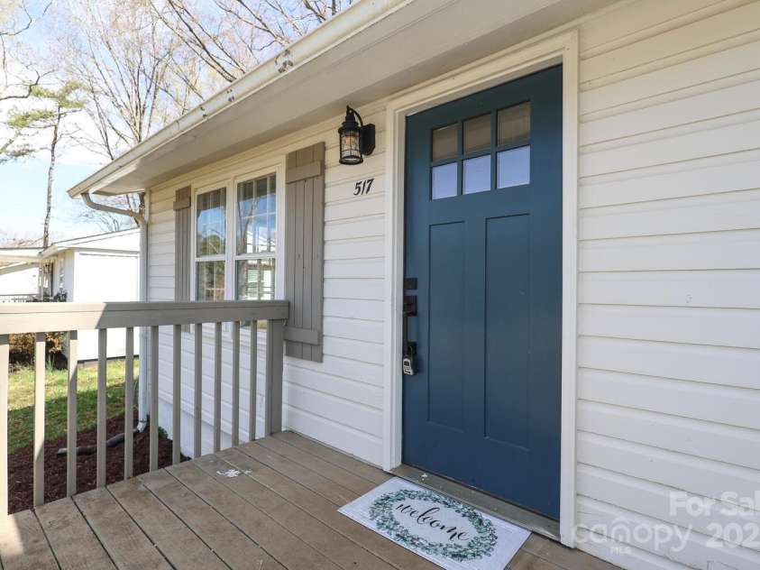 517 Roberts Avenue, York, SC 29745.  MLS# CAR4234730, YatesRealty ID 10052. Exterior Porch