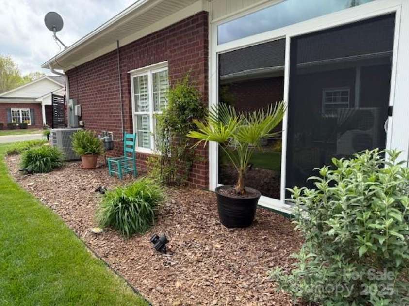 227 Crystal Springs Lane, Shelby, NC 28150.  MLS# CAR4245734, YatesRealty ID 10053. 