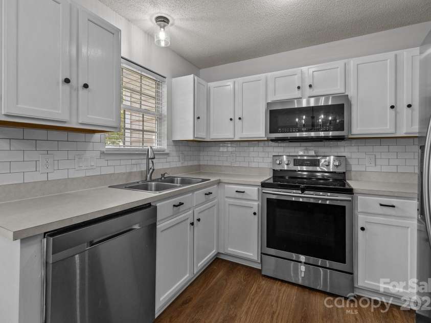 16117 Wrights Ferry Road, Charlotte, NC 28278.  MLS# CAR4251187, YatesRealty ID 10054. 