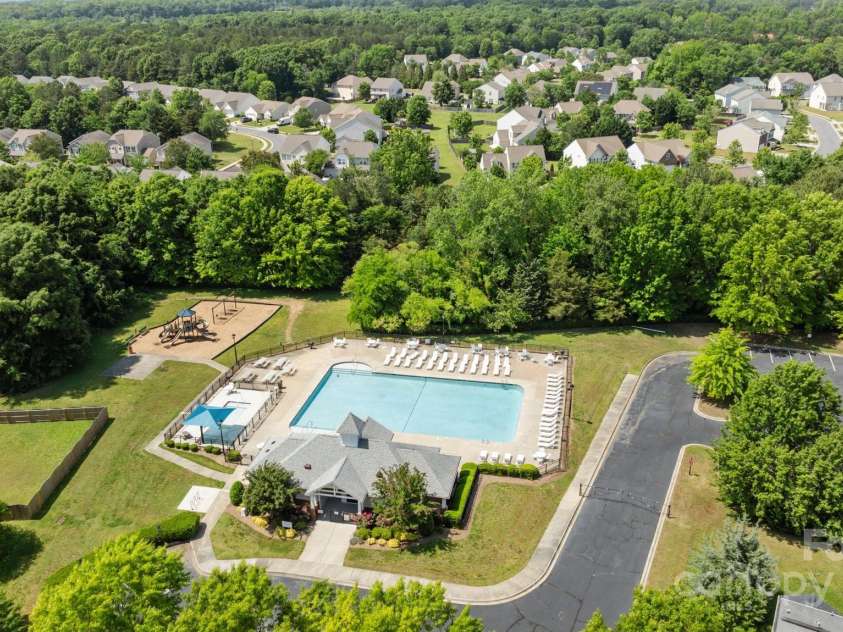 16117 Wrights Ferry Road, Charlotte, NC 28278.  MLS# CAR4251187, YatesRealty ID 10054. Neighborhood pool & playground