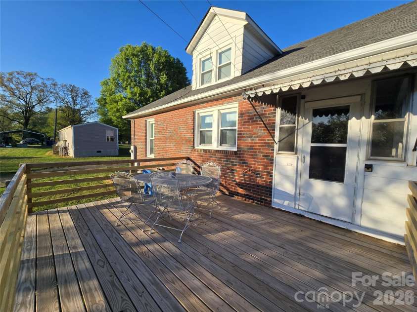 4207 Section House Road, Hickory, NC 28601.  MLS# CAR4367618, YatesRealty ID 10054. 