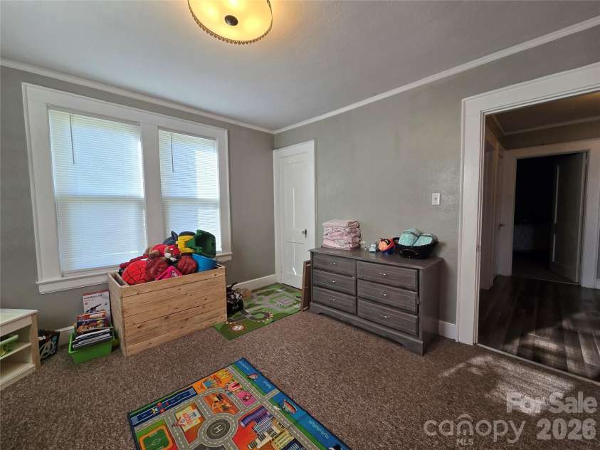 4207 Section House Road, Hickory, NC 28601.  MLS# CAR4367618, YatesRealty ID 10054. 