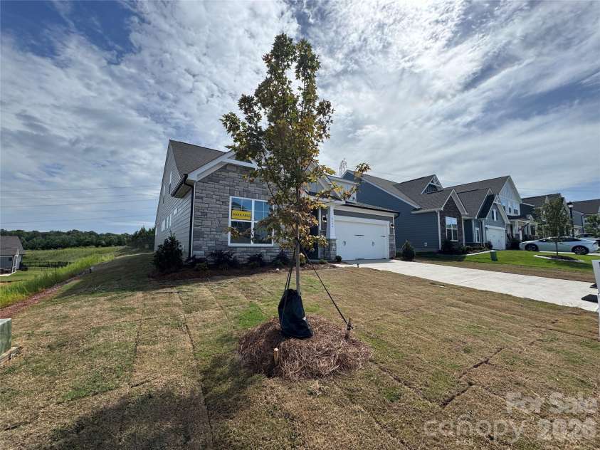 8684 Acadia Parkway, Sherrills Ford, NC 28673.  MLS# CAR4368209, YatesRealty ID 10056. 