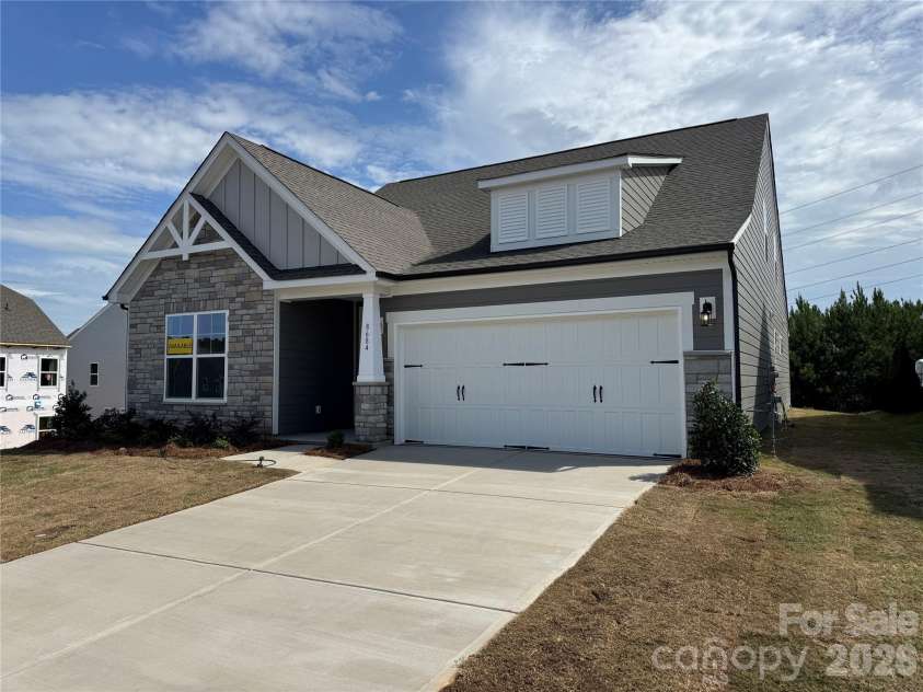 8684 Acadia Parkway, Sherrills Ford, NC 28673.  MLS# CAR4368209, YatesRealty ID 10056. 