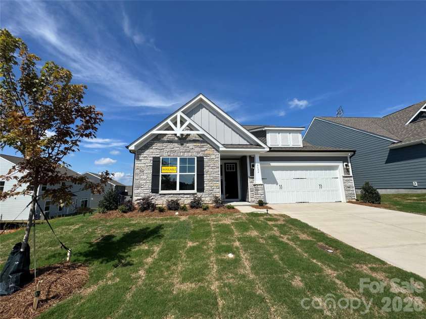 8684 Acadia Parkway, Sherrills Ford, NC 28673.  MLS# CAR4368209, YatesRealty ID 10056. 
