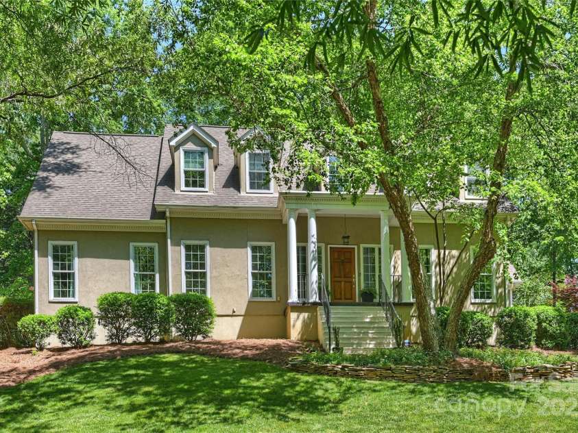 9526 Greyson Ridge Drive, Charlotte, NC 28277.  MLS# CAR4253039, YatesRealty ID 10056. 