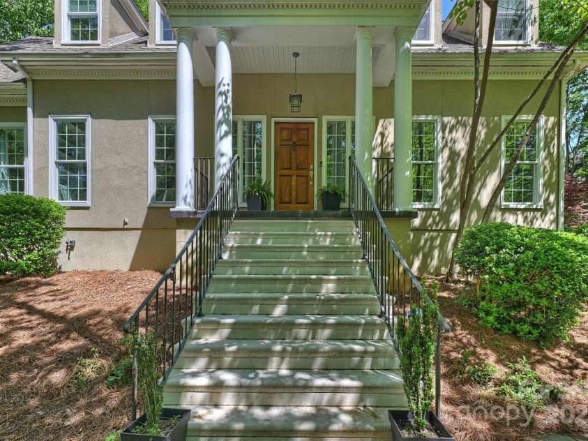 9526 Greyson Ridge Drive, Charlotte, NC 28277.  MLS# CAR4253039, YatesRealty ID 10056. 