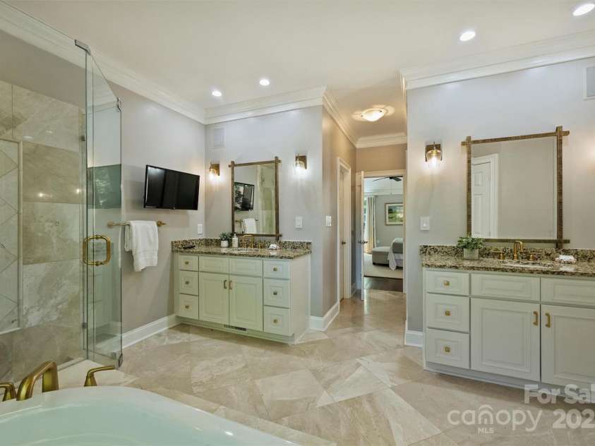 9526 Greyson Ridge Drive, Charlotte, NC 28277.  MLS# CAR4253039, YatesRealty ID 10056. 