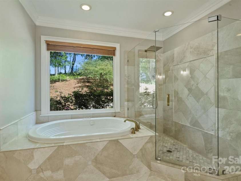 9526 Greyson Ridge Drive, Charlotte, NC 28277.  MLS# CAR4253039, YatesRealty ID 10056. 
