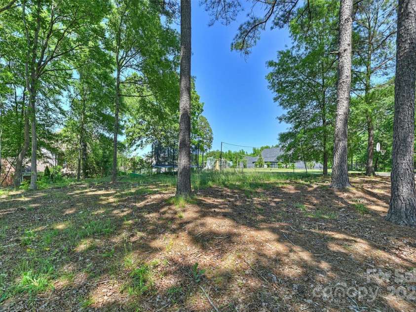 9526 Greyson Ridge Drive, Charlotte, NC 28277.  MLS# CAR4253039, YatesRealty ID 10056. 