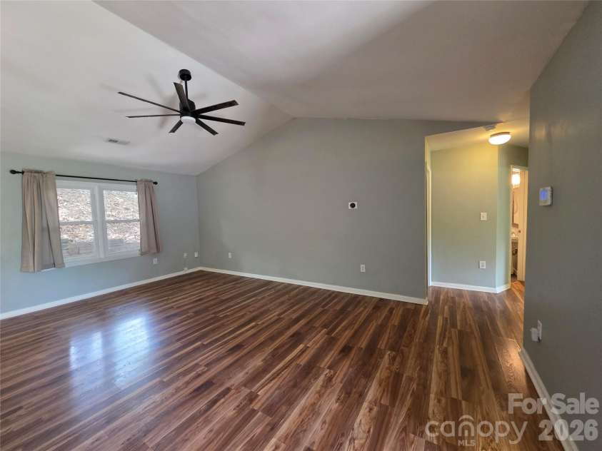 221 Auten Circle, Mount Holly, NC 28120.  MLS# CAR4368237, YatesRealty ID 10057. 
