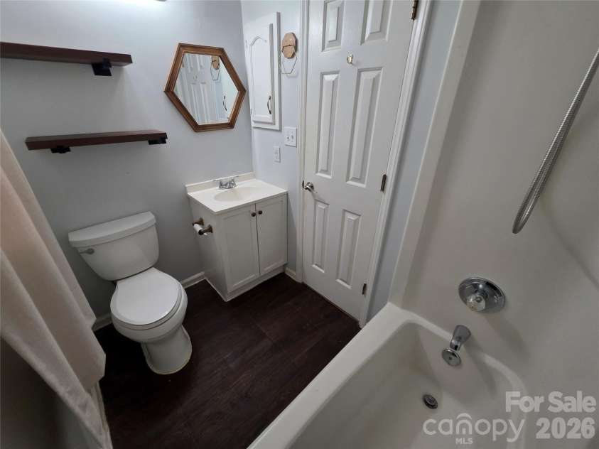 221 Auten Circle, Mount Holly, NC 28120.  MLS# CAR4368237, YatesRealty ID 10057. 