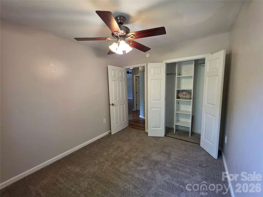 221 Auten Circle, Mount Holly, NC 28120.  MLS# CAR4368237, YatesRealty ID 10057. 