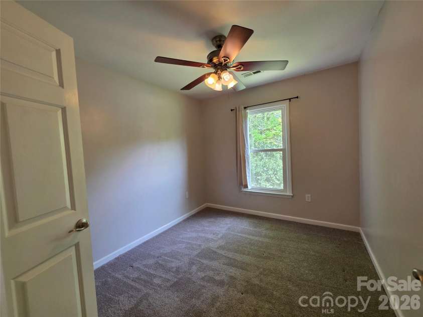 221 Auten Circle, Mount Holly, NC 28120.  MLS# CAR4368237, YatesRealty ID 10057. 