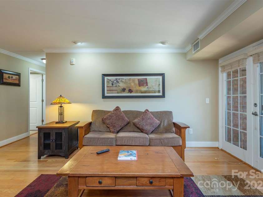 303 Bowling Park Road, Asheville, NC 28803.  MLS# CAR4202731, YatesRealty ID 10057. 