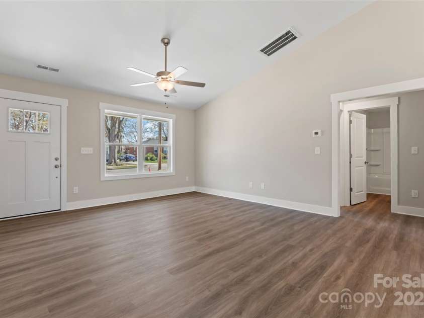 816 Confederate Avenue, Rock Hill, SC 29730.  MLS# CAR4240151, YatesRealty ID 10058. 