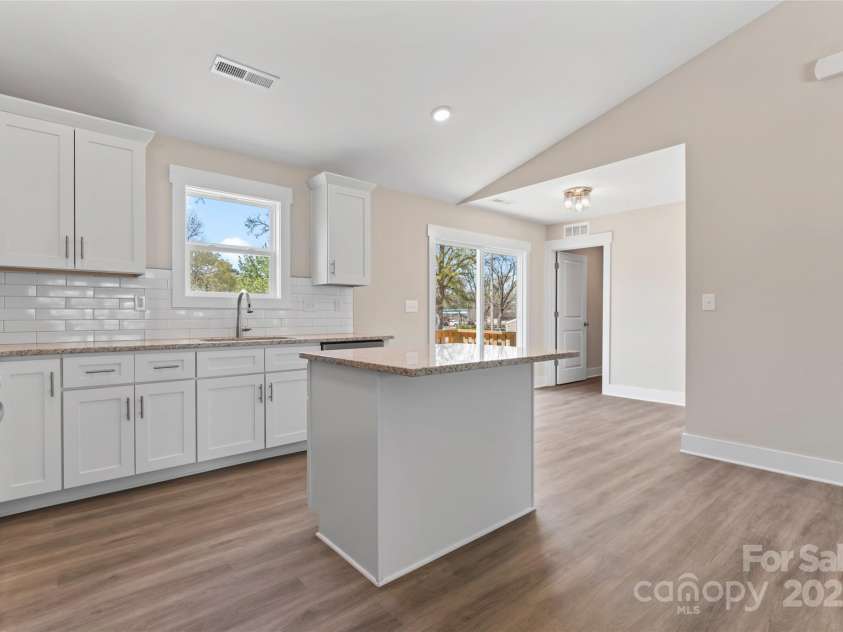 816 Confederate Avenue, Rock Hill, SC 29730.  MLS# CAR4240151, YatesRealty ID 10058. 