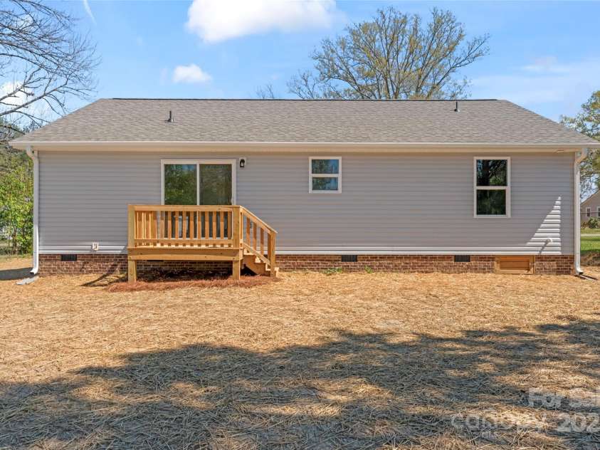 816 Confederate Avenue, Rock Hill, SC 29730.  MLS# CAR4240151, YatesRealty ID 10058. 