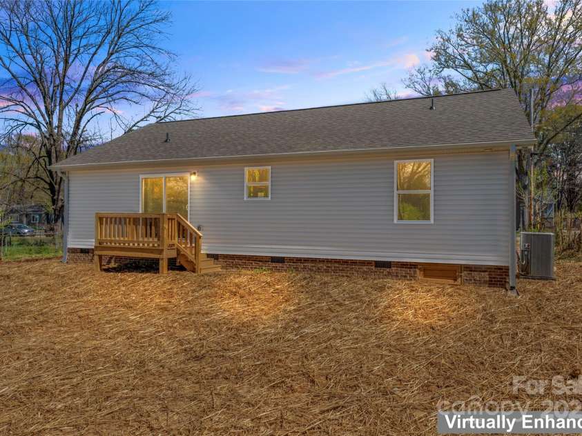 816 Confederate Avenue, Rock Hill, SC 29730.  MLS# CAR4240151, YatesRealty ID 10058. 