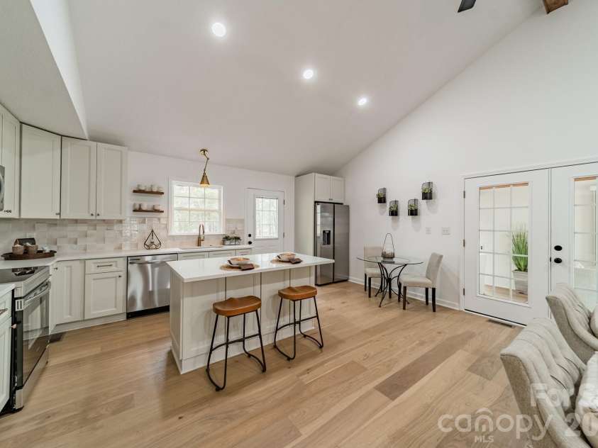 902 Cornelius Road, Mooresville, NC 28117.  MLS# CAR4366793, YatesRealty ID 10058. 