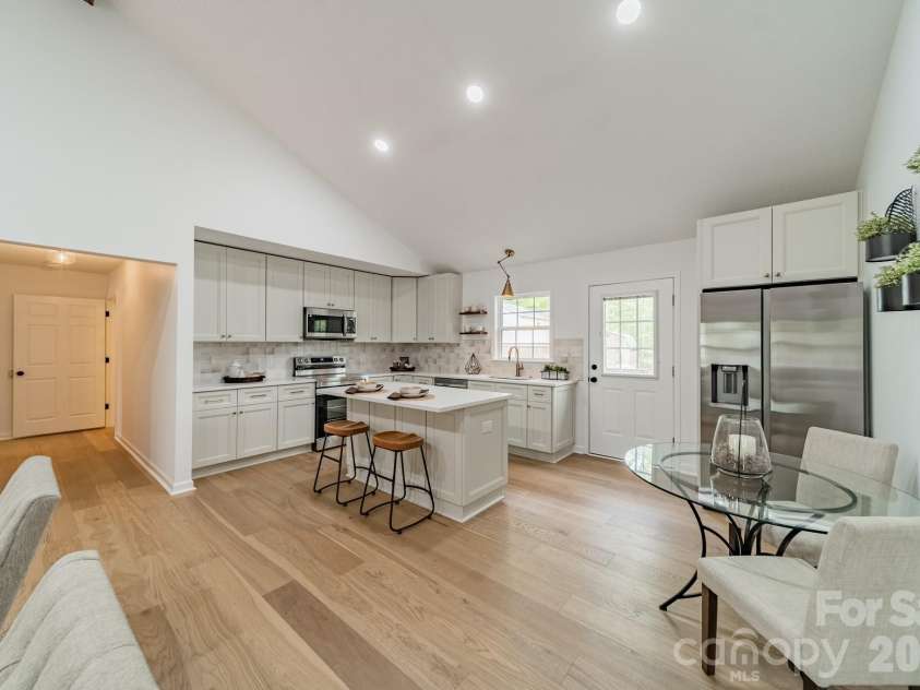 902 Cornelius Road, Mooresville, NC 28117.  MLS# CAR4366793, YatesRealty ID 10058. 