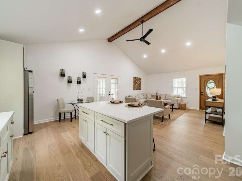 902 Cornelius Road, Mooresville, NC 28117.  MLS# CAR4366793, YatesRealty ID 10058. 