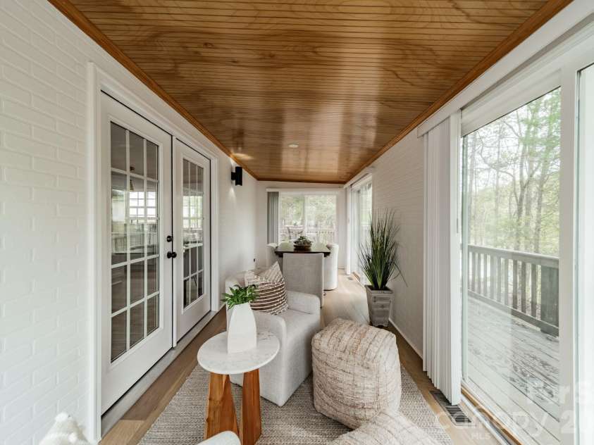 902 Cornelius Road, Mooresville, NC 28117.  MLS# CAR4366793, YatesRealty ID 10058. 