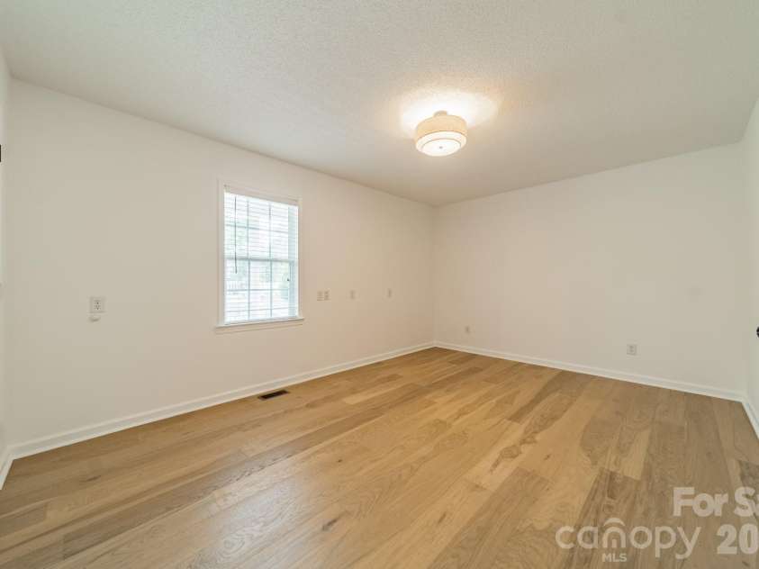 902 Cornelius Road, Mooresville, NC 28117.  MLS# CAR4366793, YatesRealty ID 10058. 