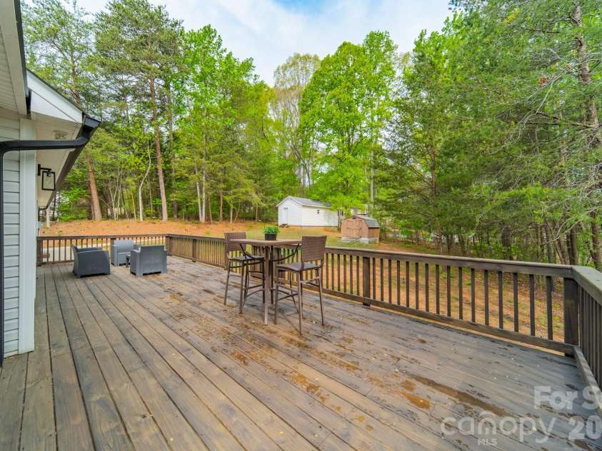 902 Cornelius Road, Mooresville, NC 28117.  MLS# CAR4366793, YatesRealty ID 10058. 