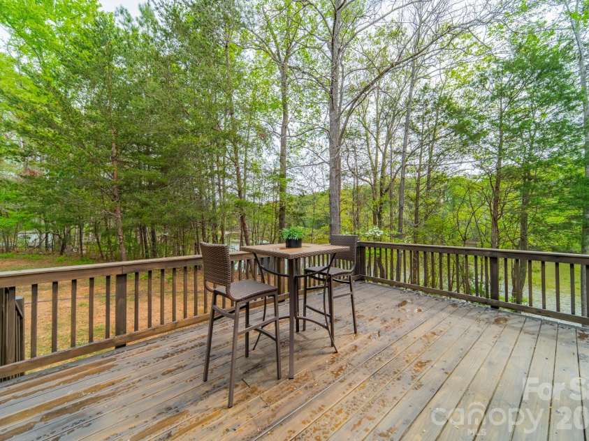 902 Cornelius Road, Mooresville, NC 28117.  MLS# CAR4366793, YatesRealty ID 10058. 