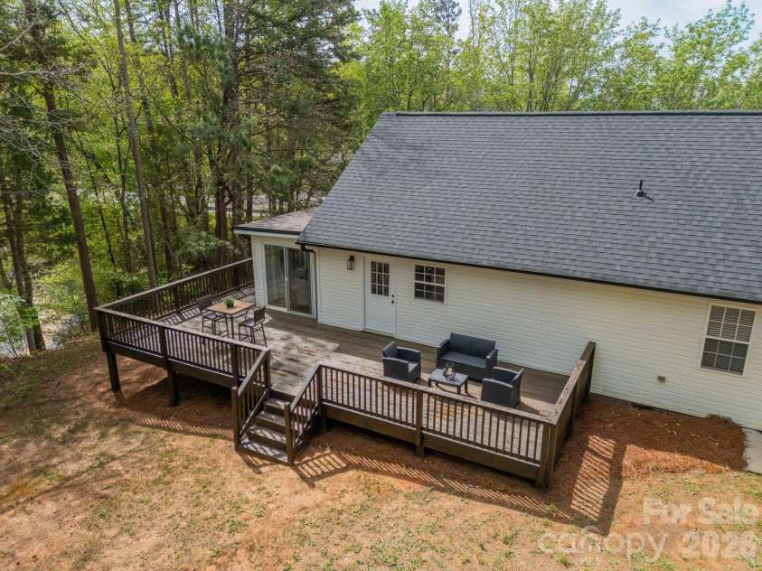 902 Cornelius Road, Mooresville, NC 28117.  MLS# CAR4366793, YatesRealty ID 10058. 