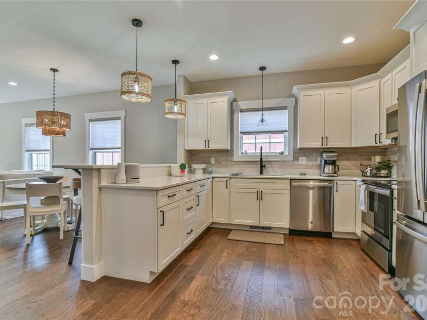 310 Portmanvilla Road, Black Mountain, NC 28711.  MLS# CAR4368197, YatesRealty ID 10059. 