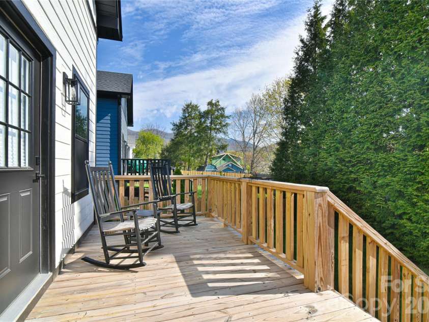 310 Portmanvilla Road, Black Mountain, NC 28711.  MLS# CAR4368197, YatesRealty ID 10059. 
