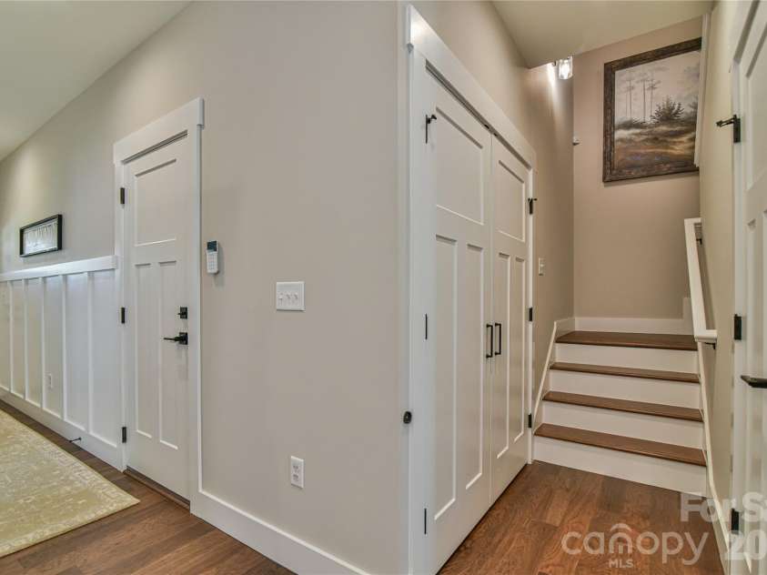 310 Portmanvilla Road, Black Mountain, NC 28711.  MLS# CAR4368197, YatesRealty ID 10059. 
