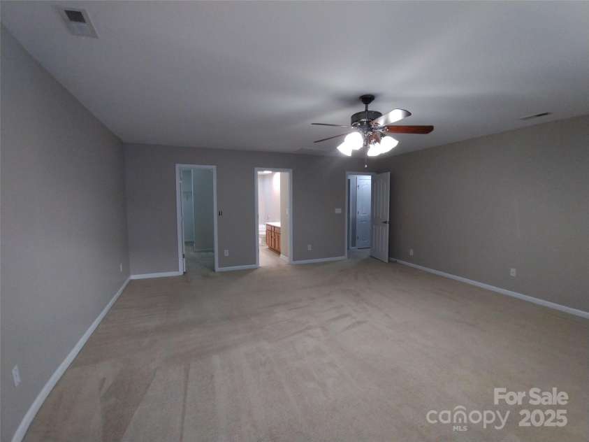 8644 Old Potters Road, Charlotte, NC 28269.  MLS# CAR4290661, YatesRealty ID 1006. Master Bedroom