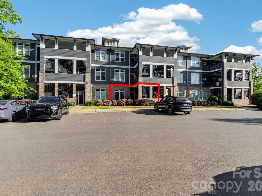 935 Mcalway Road, Charlotte, NC 28211.  MLS# CAR4375115, YatesRealty ID 1006. 