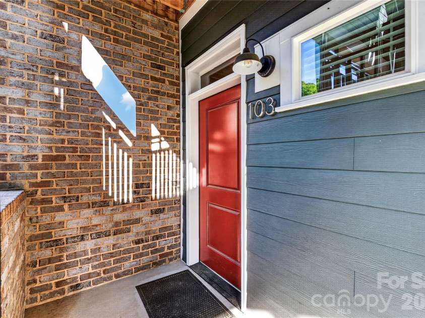 935 Mcalway Road, Charlotte, NC 28211.  MLS# CAR4375115, YatesRealty ID 1006. 