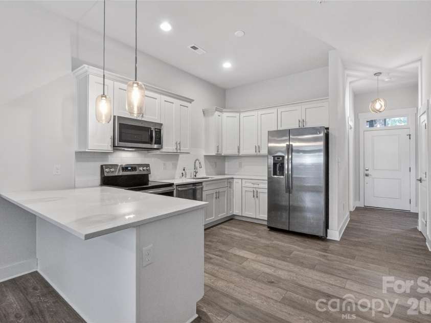 935 Mcalway Road, Charlotte, NC 28211.  MLS# CAR4375115, YatesRealty ID 1006. 