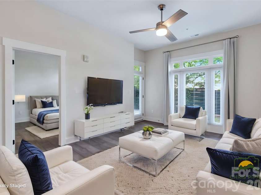 935 Mcalway Road, Charlotte, NC 28211.  MLS# CAR4375115, YatesRealty ID 1006. 