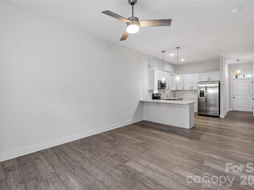 935 Mcalway Road, Charlotte, NC 28211.  MLS# CAR4375115, YatesRealty ID 1006. 
